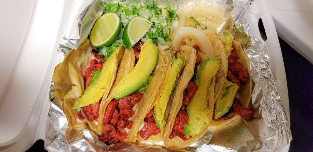 Fitos Tacos de Trompo | 510 W Pioneer Pkwy, Grand Prairie, TX 75051, USA | Phone: (972) 504-2075