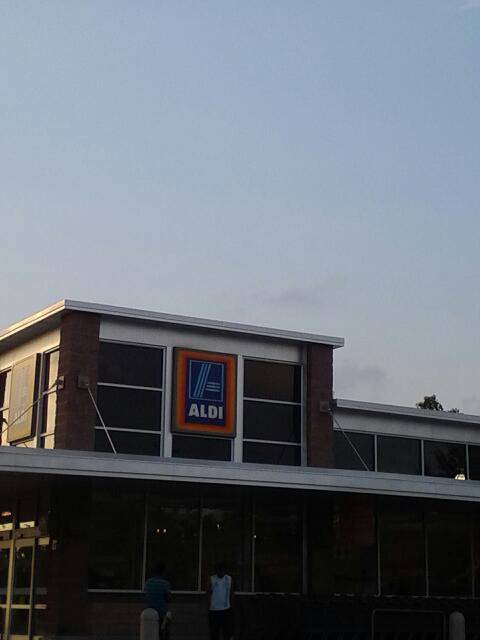 ALDI | 1509 Colesbury Cir, Lexington, KY 40511, USA | Phone: (855) 955-2534