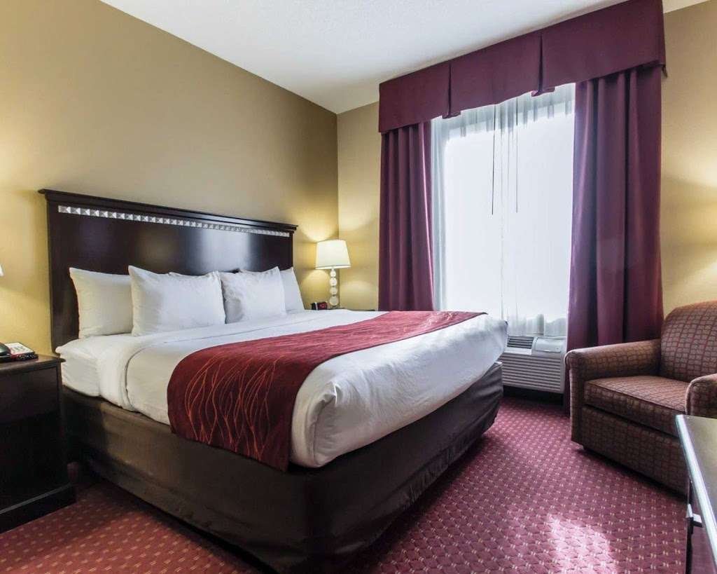 Comfort Inn & Suites Maingate South | 4095 Hotel Dr, Davenport, FL 33897, USA | Phone: (863) 353-4510