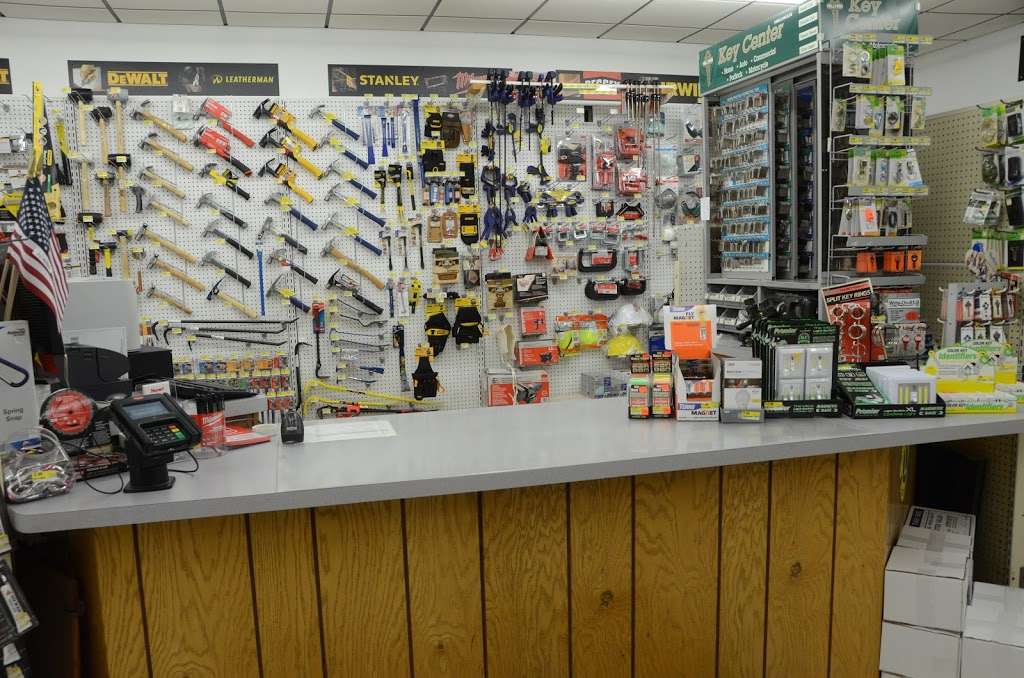 Union Grove Lumber & True Value Hardware | 1024 N 10th Ave ste b, Union Grove, WI 53182, USA | Phone: (262) 878-1214