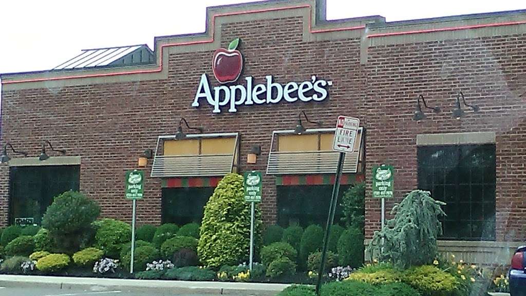 Applebees Grill + Bar | 1055 Route 70, Manchester Plaza, Manchester, NJ 08759, USA | Phone: (732) 657-7676