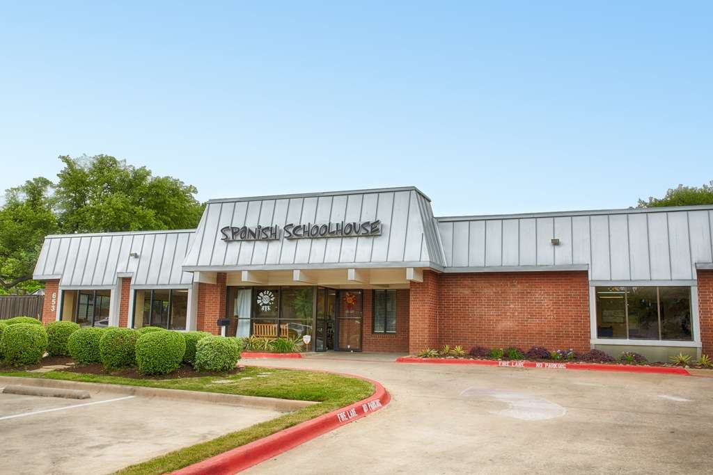 Spanish Schoolhouse | 653 Parkway Blvd, Coppell, TX 75019, USA | Phone: (972) 462-1100