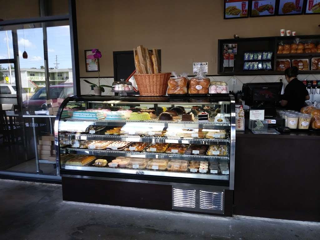 Karla Bakery | 6474 W Flagler St, Miami, FL 33144 | Phone: (305) 267-9000