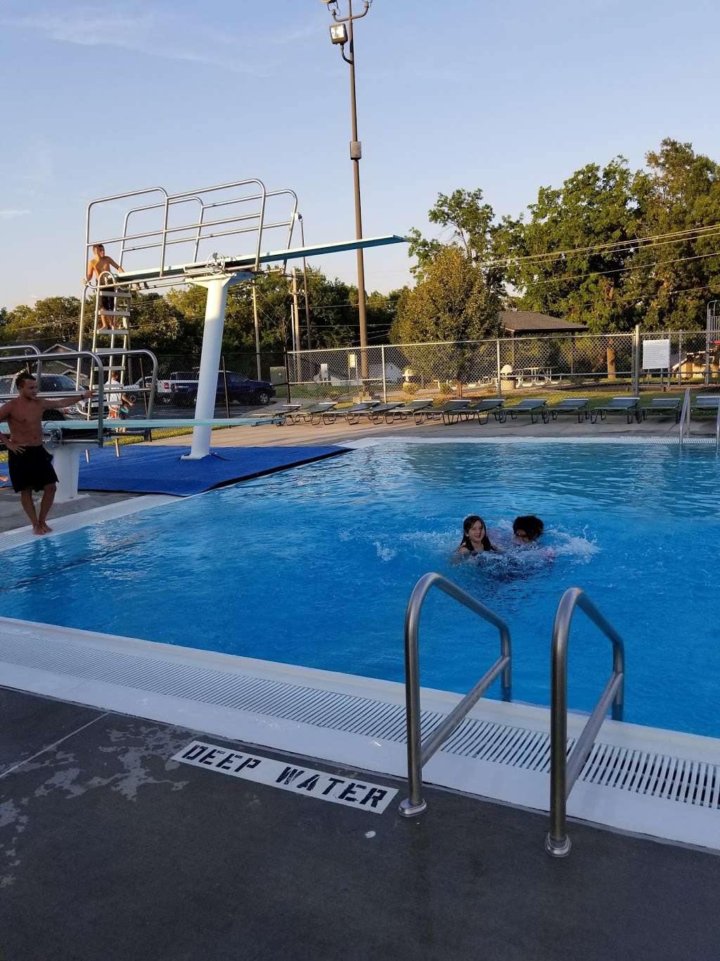 De Soto Aquatics Center, Swimming And Water Play Complex | 8499 Shawnee Terrace, De Soto, KS 66018, USA