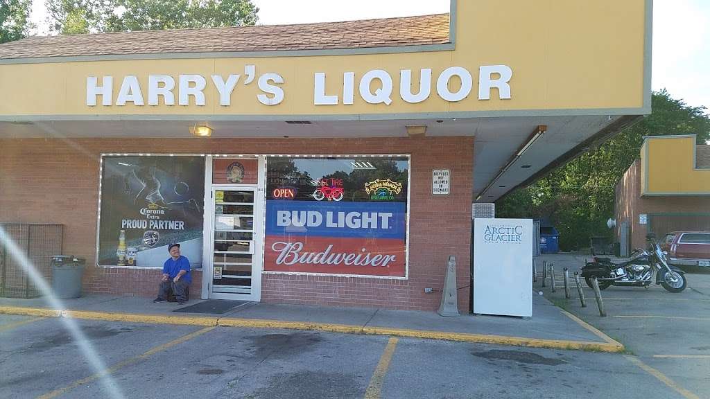 Worlds Liquors | 2422 NW Vivion Rd, Riverside, MO 64150 | Phone: (816) 587-9082