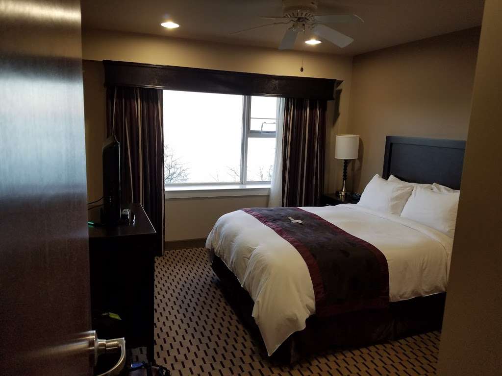 Navy Gateway Inns and Suites – Naval Station Great Lakes | 62, 2423 MacDonough Dr, Great Lakes, IL 60088, USA | Phone: (847) 688-6675