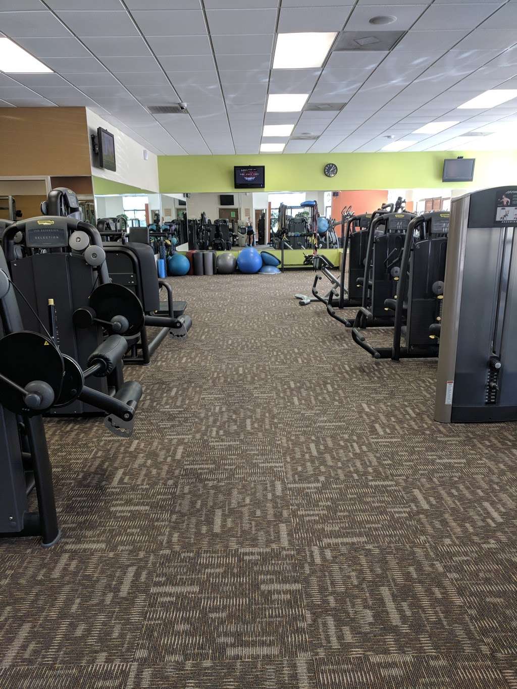 Anytime Fitness | 3202 Marina Bay Dr, Kemah, TX 77565, USA | Phone: (281) 535-5700