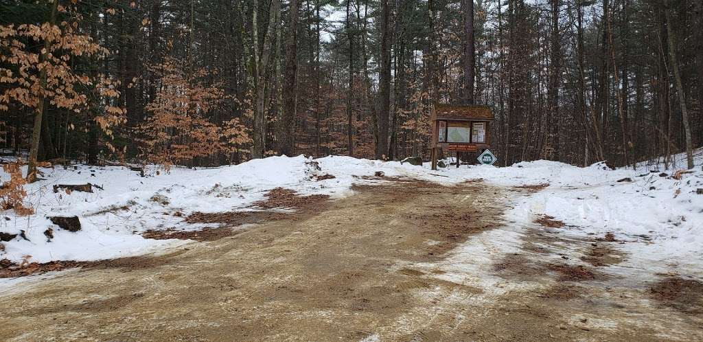 Haseltine Trailhead | B-H Trail, Amherst, NH 03031