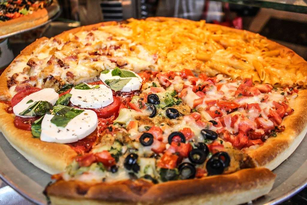 Delizia Pizza Kitchen | 308 Wootton St, Boonton, NJ 07005, USA | Phone: (973) 334-3511