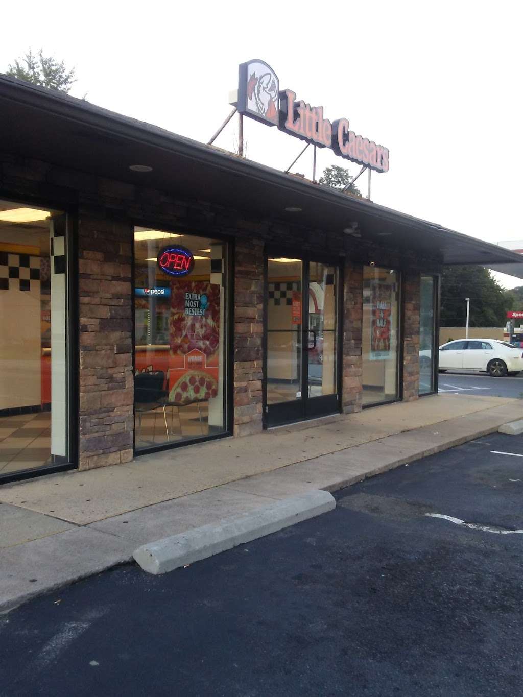 Little Caesars Pizza | 2851 Perkiomen Ave, Reading, PA 19606, USA | Phone: (610) 406-0100