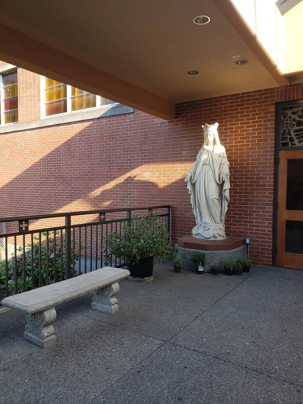 Ascension Catholic Church | 743 SE 76th Ave, Portland, OR 97215, USA | Phone: (503) 256-3897