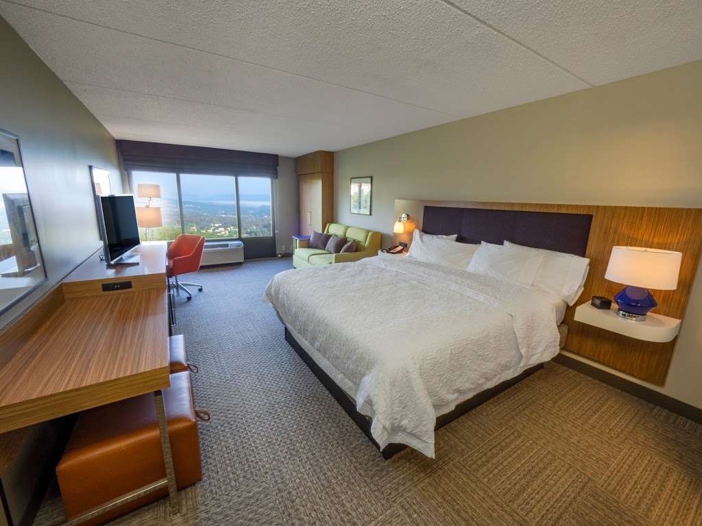 Hampton Inn Hazleton | 1 Top Of The 80S Road, Hazle Township, PA 18202, USA | Phone: (570) 454-3449