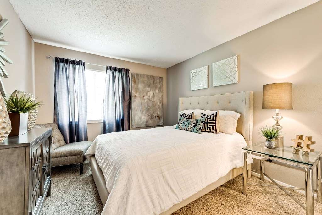 Addison Apartments at the Park | 3925 Vitruvian Way, Addison, TX 75001, USA | Phone: (214) 666-8163