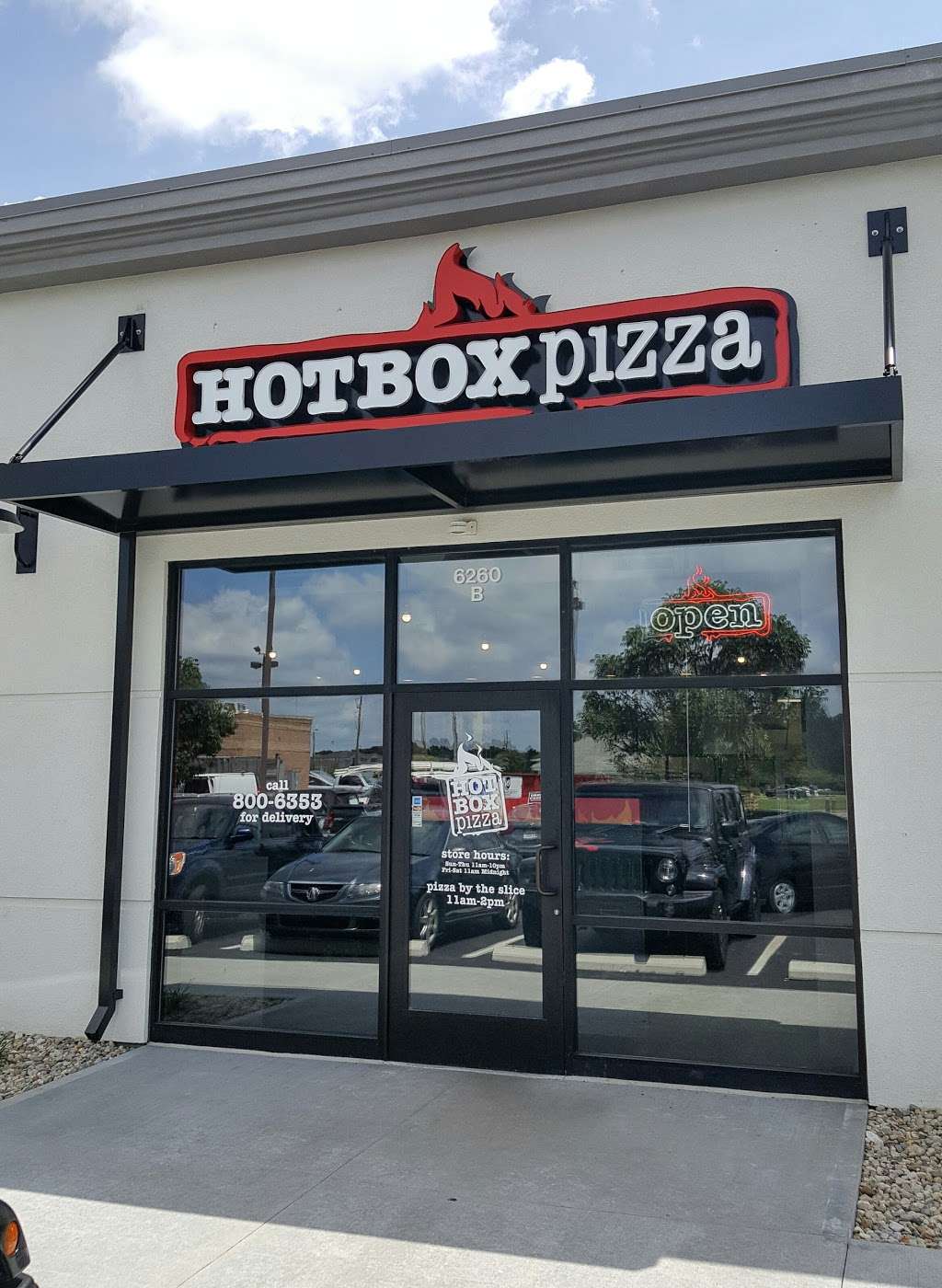 HotBox Pizza | 6260 Intech Commons Dr, Indianapolis, IN 46278 | Phone: (317) 800-6353