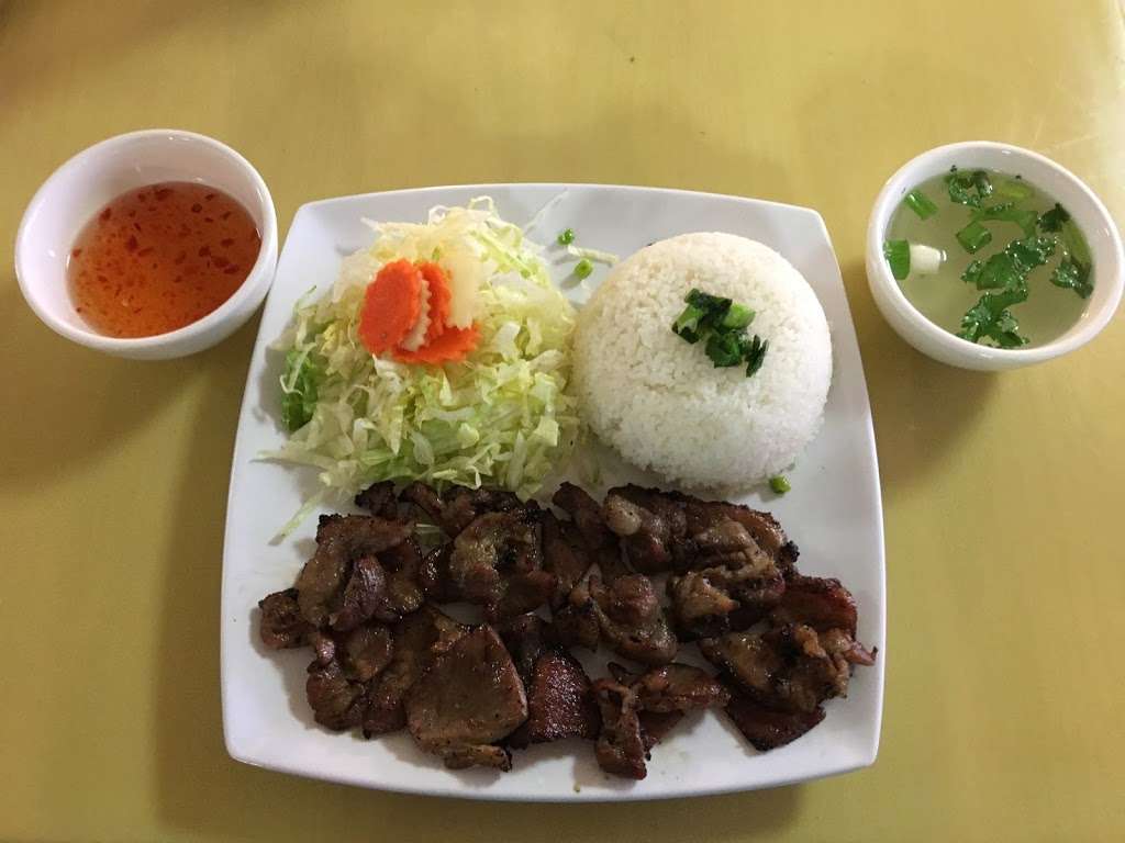 Hương Vị Restaurant | 15180 Prairie Ave, Lawndale, CA 90260, USA | Phone: (310) 978-8999