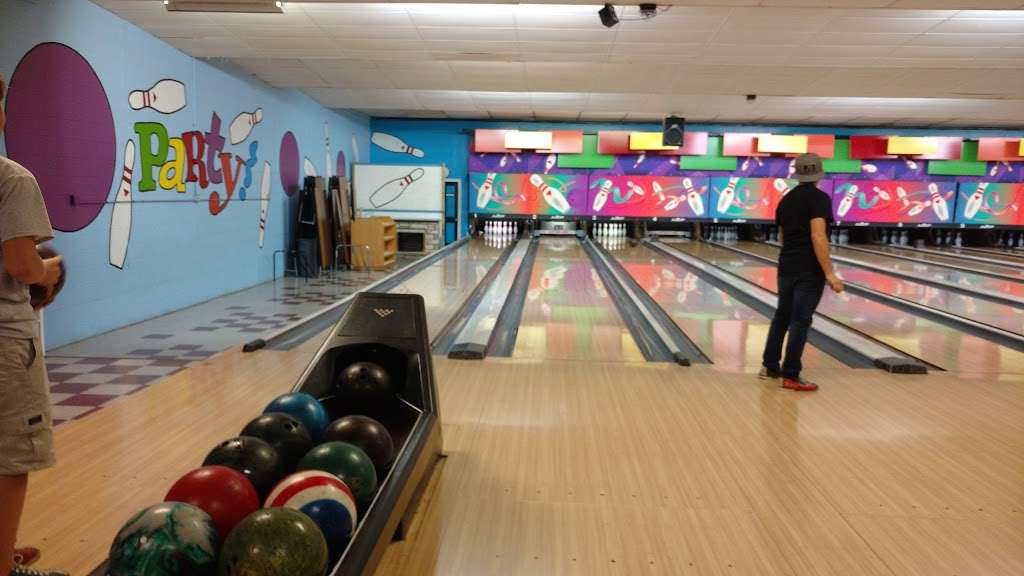 West Hunterdon Lanes | 1089 NJ-12, Frenchtown, NJ 08825, USA | Phone: (908) 996-2248