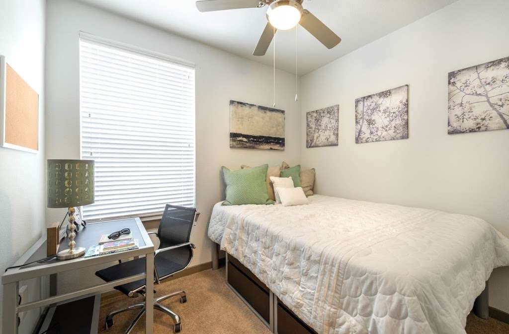 Campus Vue Apartments | 4459 N MacGregor Way, Houston, TX 77004, USA | Phone: (281) 378-3021