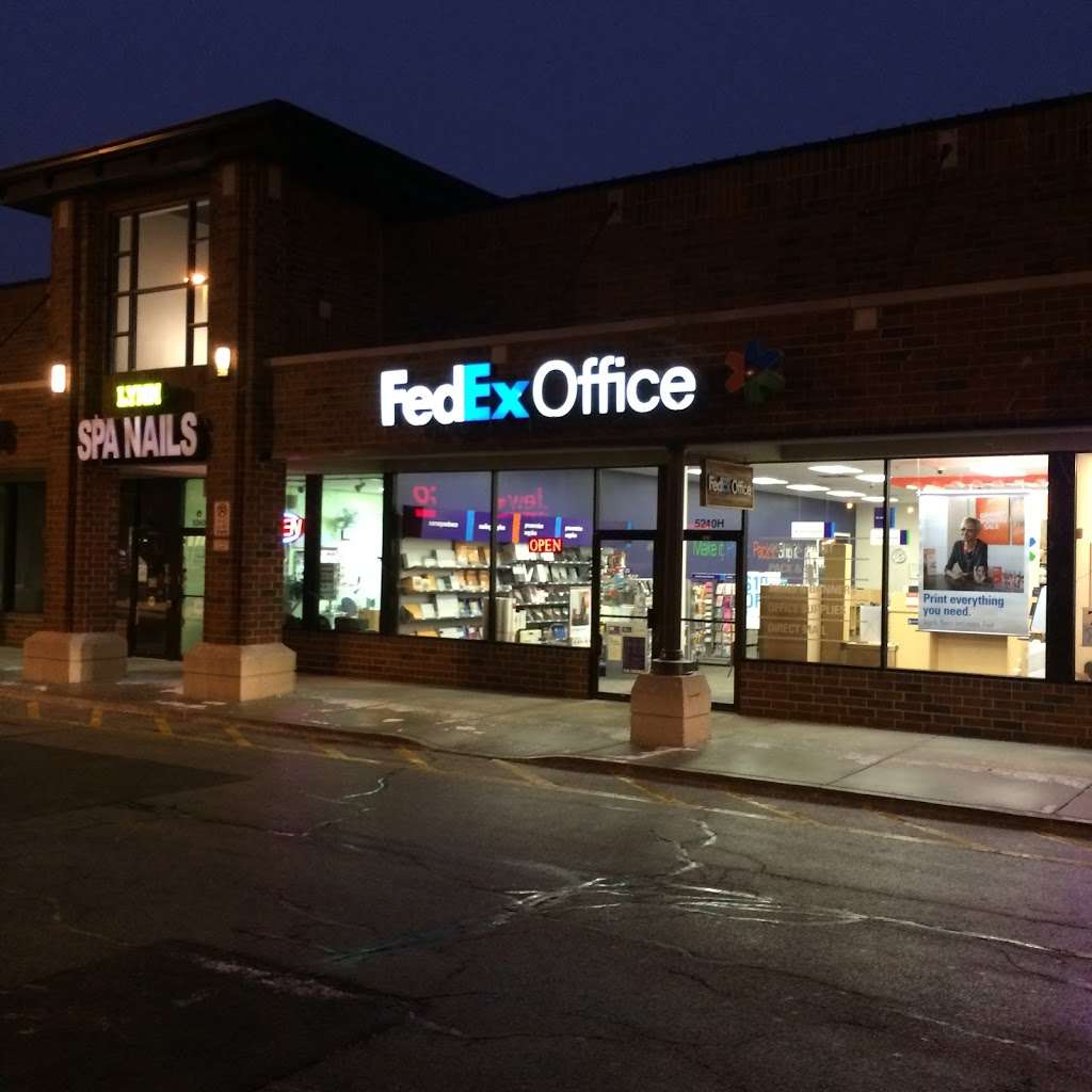 FedEx Office Print & Ship Center | 5240 N Pulaski Rd Suite H, Chicago, IL 60630 | Phone: (773) 478-0919