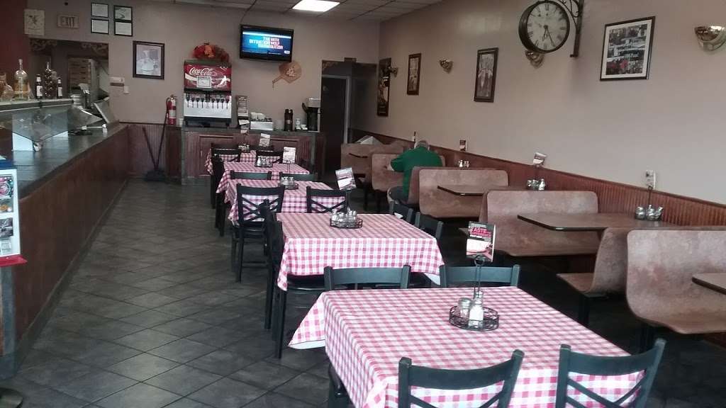 VIM Pizza & Italian Restaurant | 5351 Lincoln Hwy, Gap, PA 17527, USA | Phone: (717) 442-7900