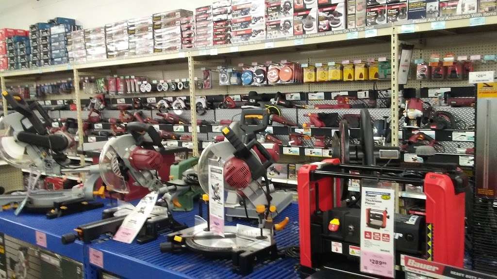 Harbor Freight Tools | 2257 Citrus Blvd, Leesburg, FL 34748, USA | Phone: (352) 435-0010