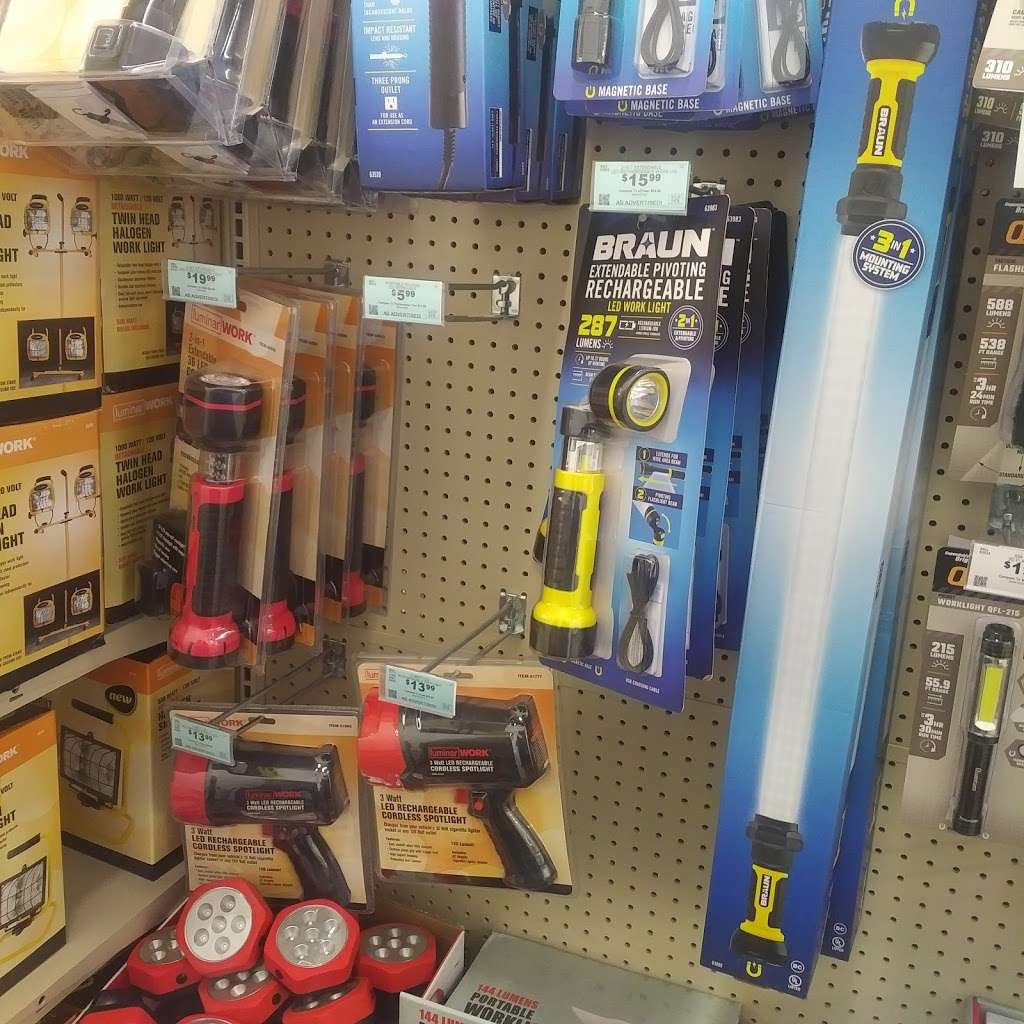 Harbor Freight Tools | 4106 Franklin St, Michigan City, IN 46360, USA | Phone: (219) 879-6169