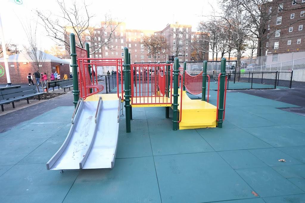 Christopher J. Igneri Playground | Schmidts Ln. &, Manor Rd, Staten Island, NY 10314, USA | Phone: (212) 639-9675
