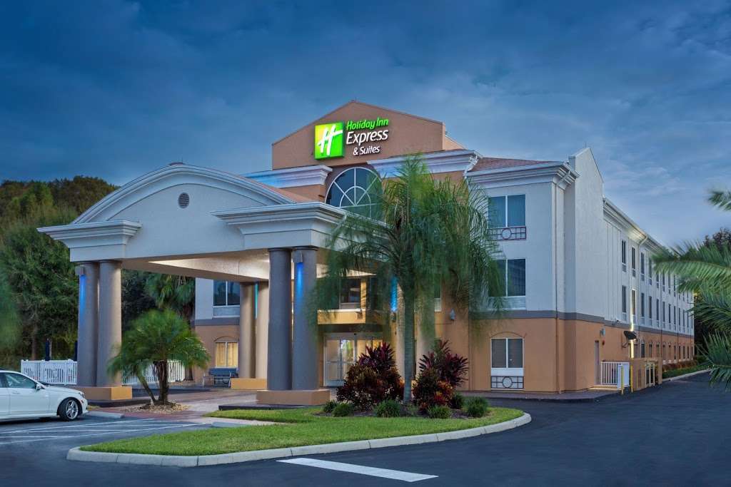 Holiday Inn Express & Suites Tavares - Leesburg | 3601 W Burleigh Blvd, Tavares, FL 32778 | Phone: (352) 742-1600