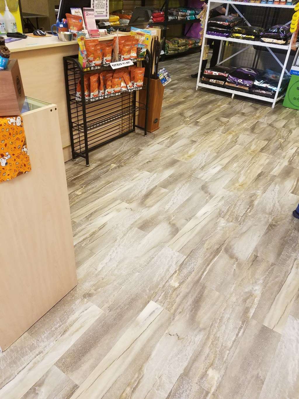 Pioneer Flooring Co. | Carpet Tile Hardwood Vinyl | 10150 Spring Creek Rd, Parker, CO 80138, USA | Phone: (720) 955-1480