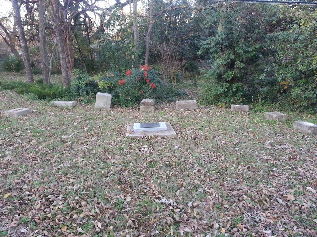 Fletcher Cemetary | Garland, TX 75041