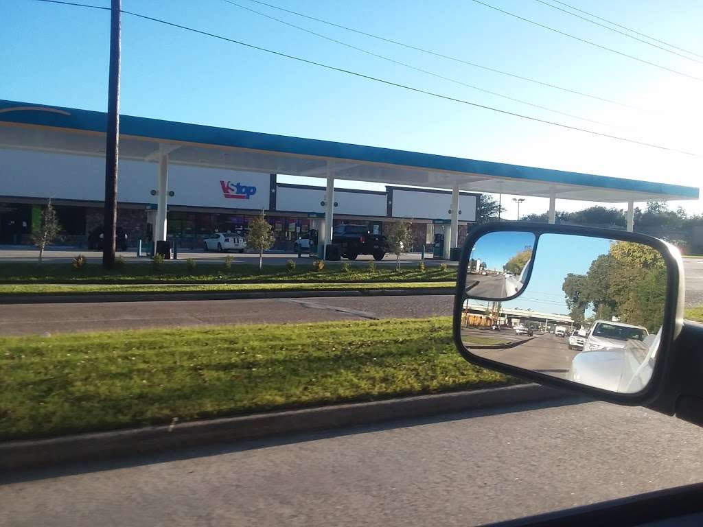 Valero Gas Station | Houston, TX 77093