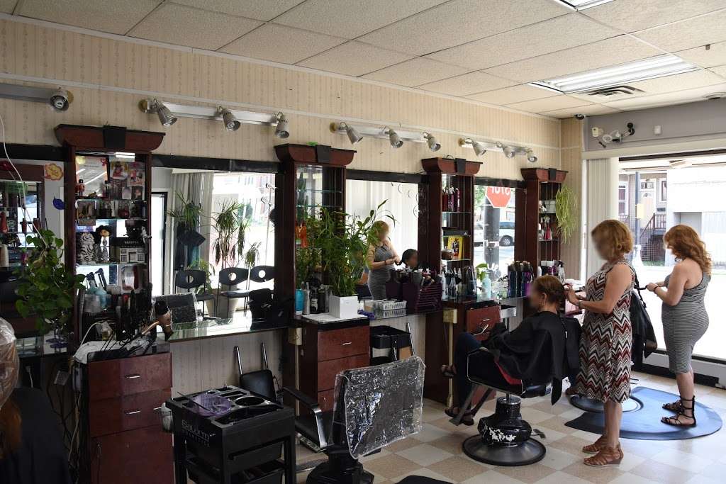 Myras Hair Salon | 4928 W 31st St, Cicero, IL 60804, USA | Phone: (708) 652-0032