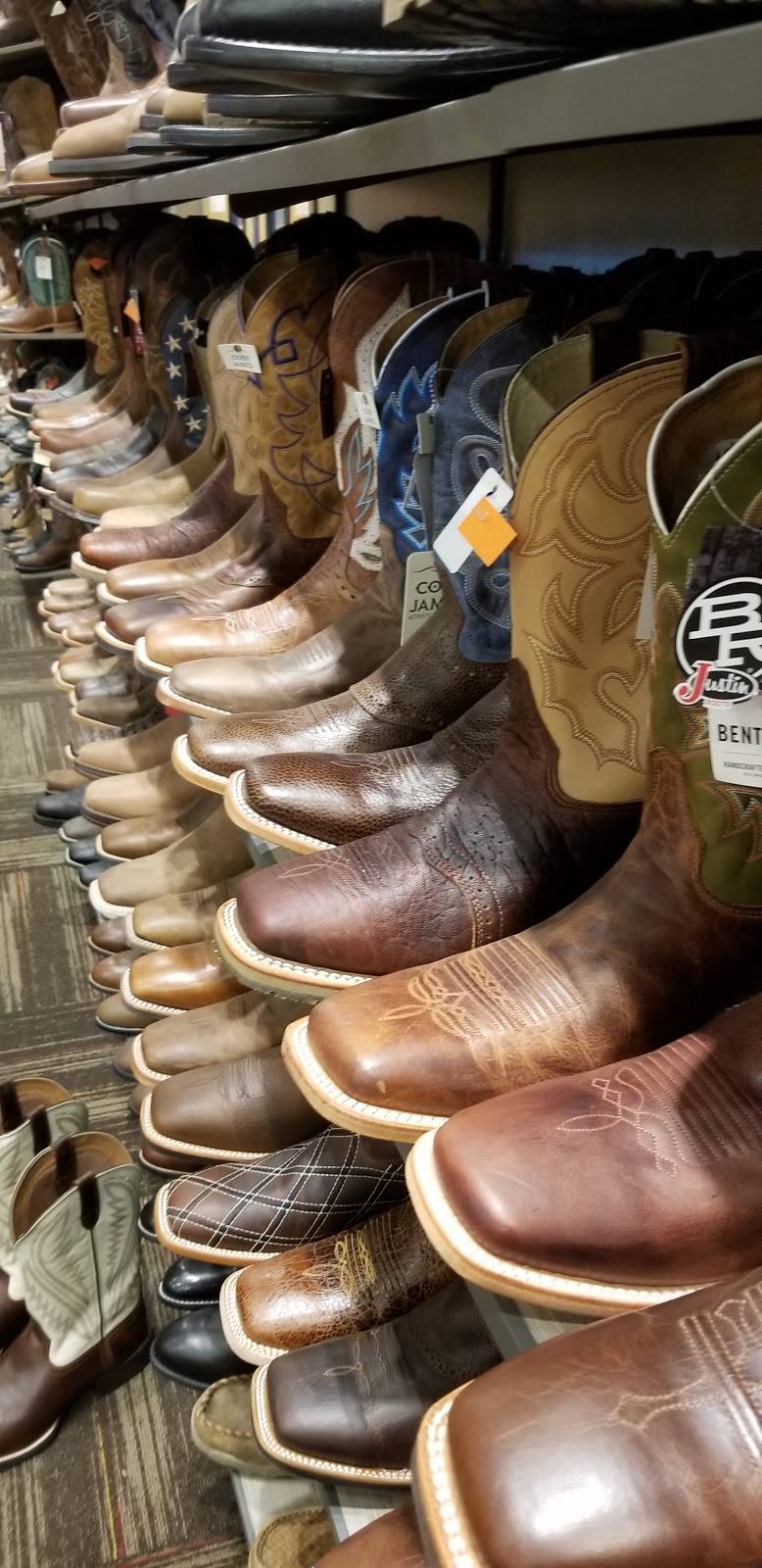 Boot Barn | 2770 Reynolds Ranch Pkwy, Lodi, CA 95240, USA | Phone: (209) 294-4103