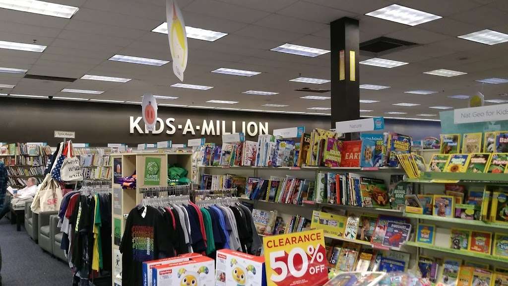 Books-A-Million | 3710 E Franklin Blvd, Gastonia, NC 28056, USA | Phone: (704) 824-0221