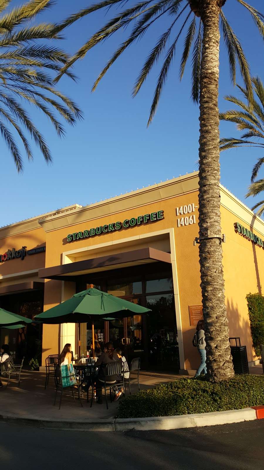 Starbucks | 14061 Jeffrey Rd, Irvine, CA 92620, USA | Phone: (949) 726-0874