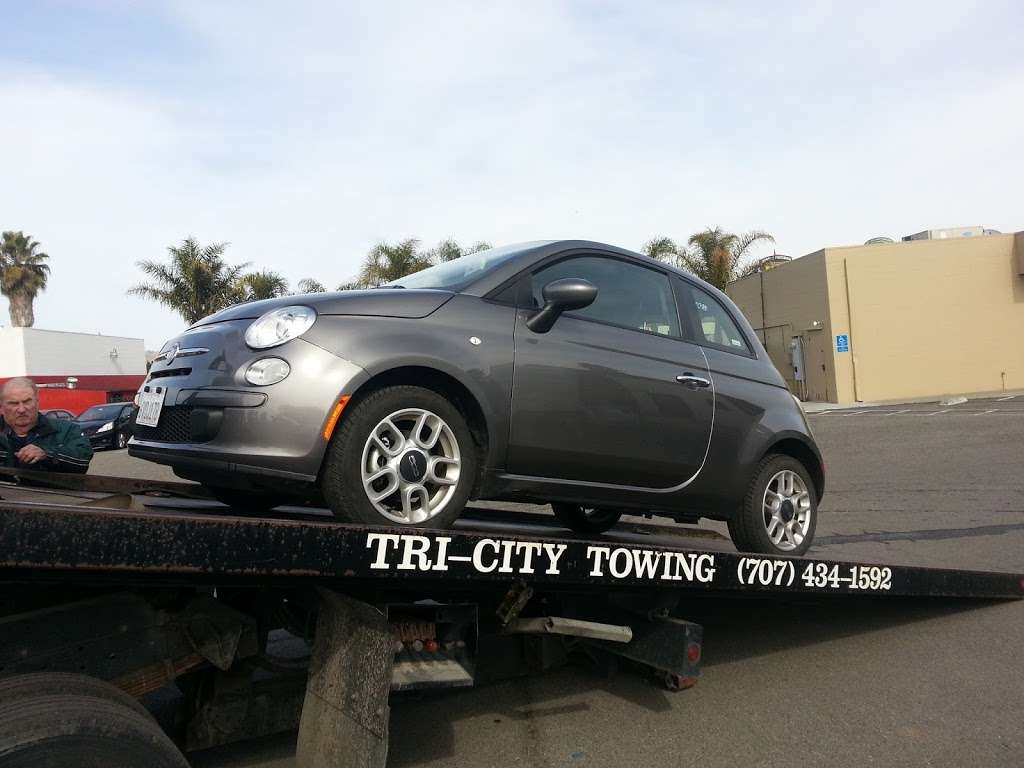 Tri-City Towing | 2920 Industrial Ct #1, Fairfield, CA 94533, USA | Phone: (707) 421-0404