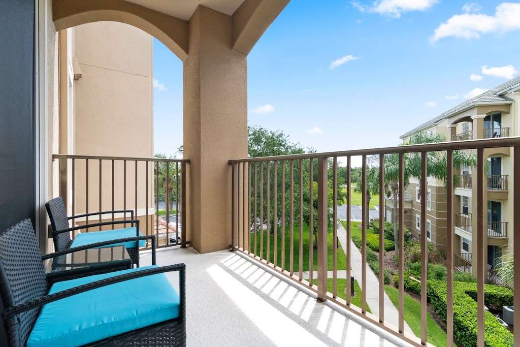 Vista Cay Resort by Orlando Resorts Rental | 8013 Cool Breeze Dr, Orlando, FL 32819, USA | Phone: (407) 496-2984