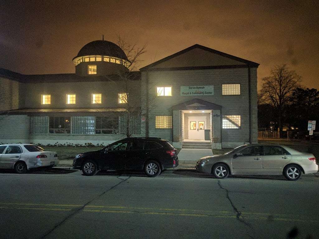 Dar-us-Sunnah Mosque | 2045 Brown Ave, Evanston, IL 60201, USA | Phone: (224) 627-3144