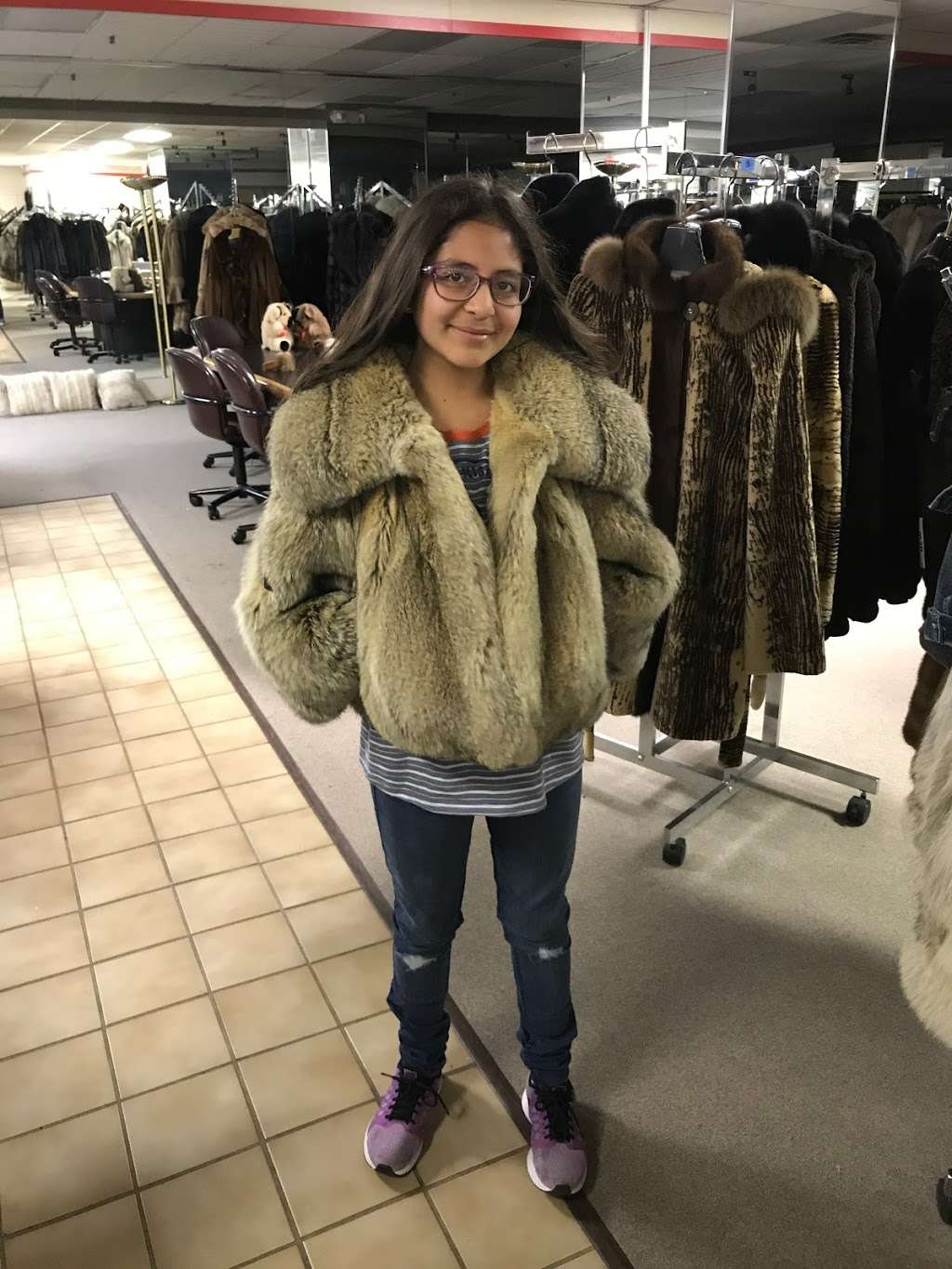 Antonovich Furs | 125 US-46, Totowa, NJ 07512, USA | Phone: (800) 919-3877