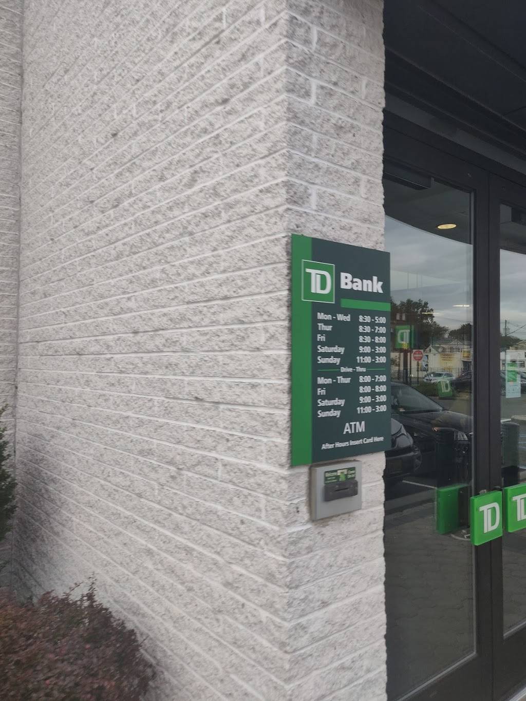 TD Bank | 37 E St Georges Ave, Roselle, NJ 07203, USA | Phone: (908) 241-1475