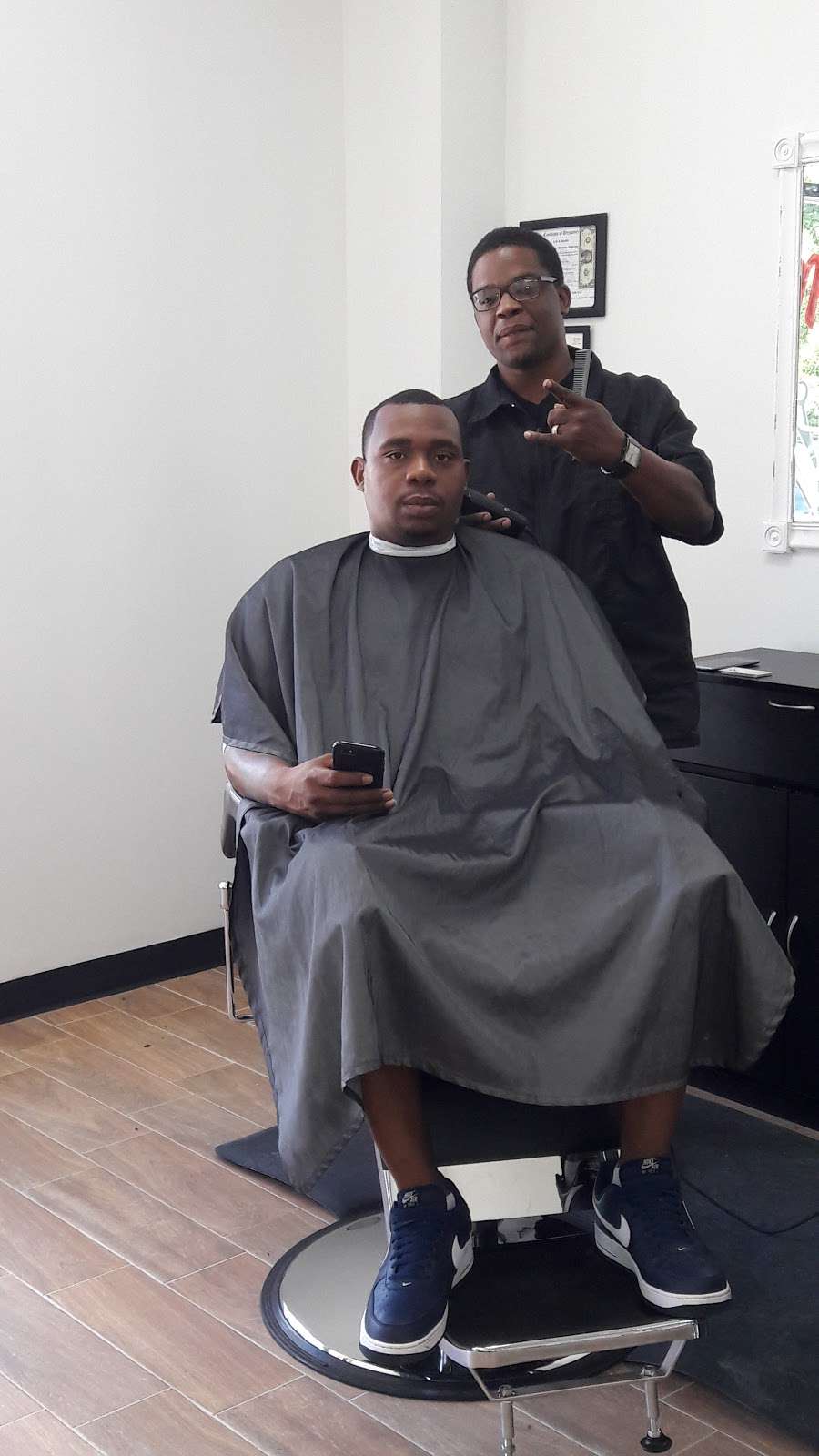 Smittys Barber & Beauty Lounge | 7320 Rankin Rd, Humble, TX 77396, USA | Phone: (281) 706-5753