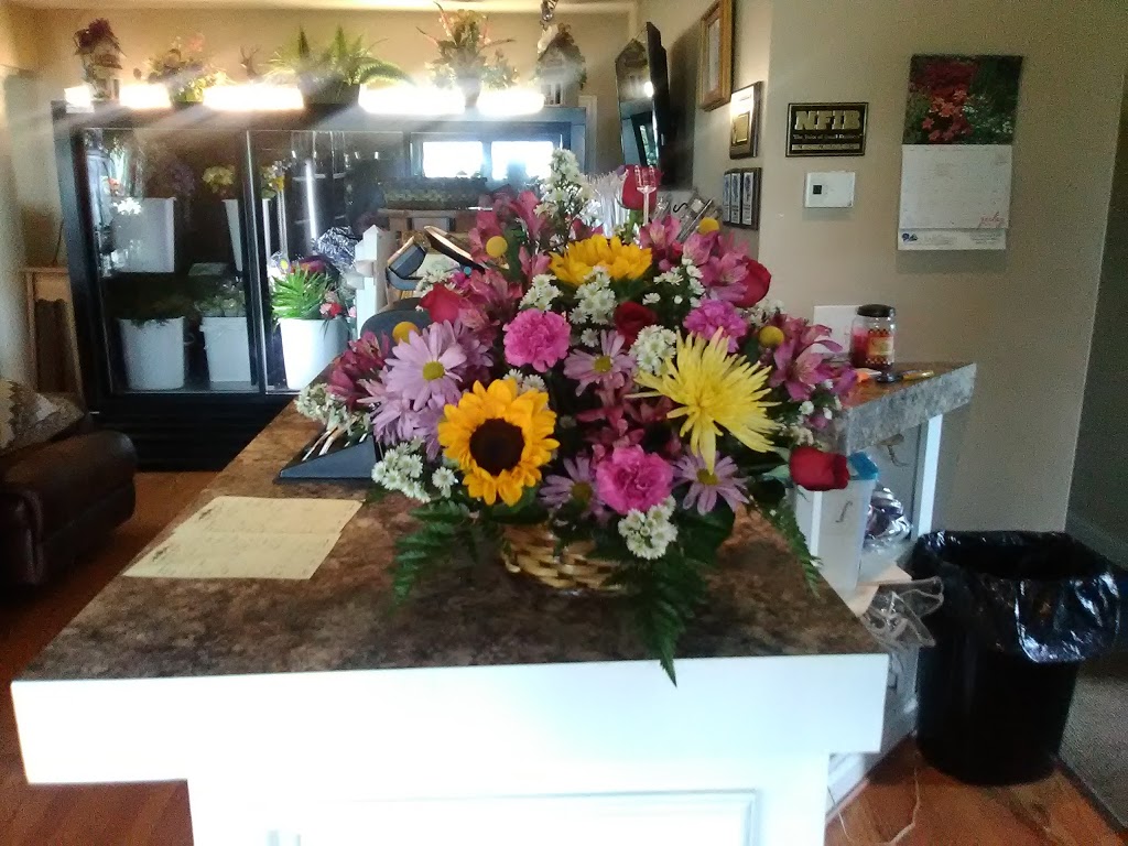 Creations By Barbara Florist & Gifts | 4815 N Preston Hwy #1, Shepherdsville, KY 40165, USA | Phone: (502) 955-7557