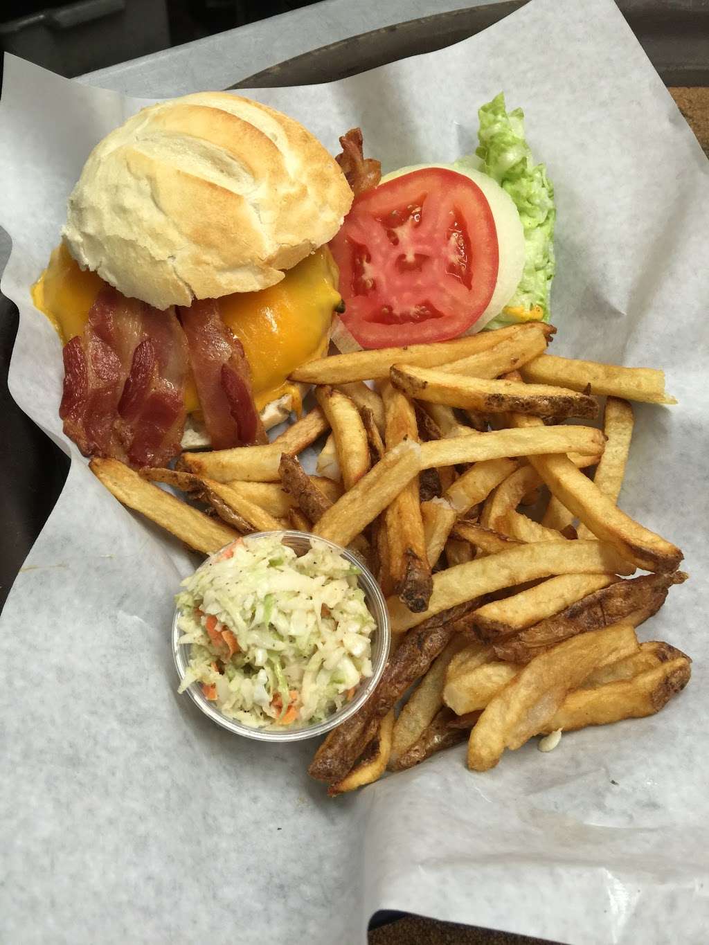 Full Moon Pub & Grill | 1100 Westminster Pike, Reisterstown, MD 21136, USA | Phone: (410) 526-5565