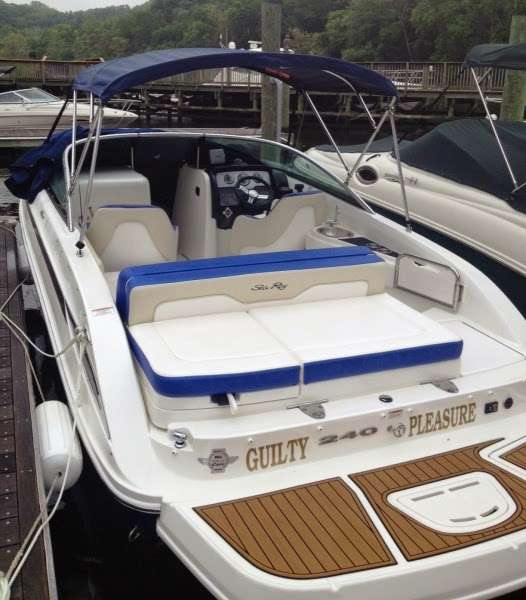 Carefree Boat Club Occoquan | 201 Mill St, Occoquan, VA 22125, USA | Phone: (571) 305-5535