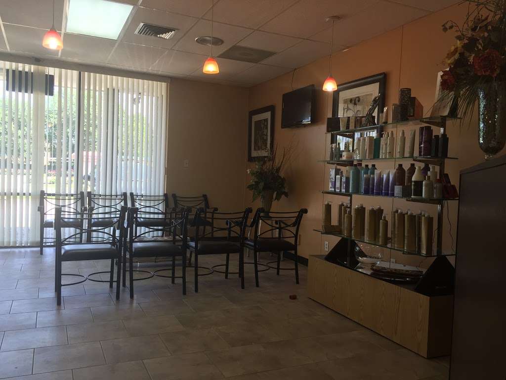 Lupitas Artistic Hair Salon | 4102 Yellowstone Dr, Pasadena, TX 77504 | Phone: (281) 487-9100