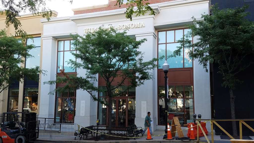 Williams-Sonoma | 2700 Clarendon Blvd ste r-150, Arlington, VA 22201, USA | Phone: (703) 248-8150