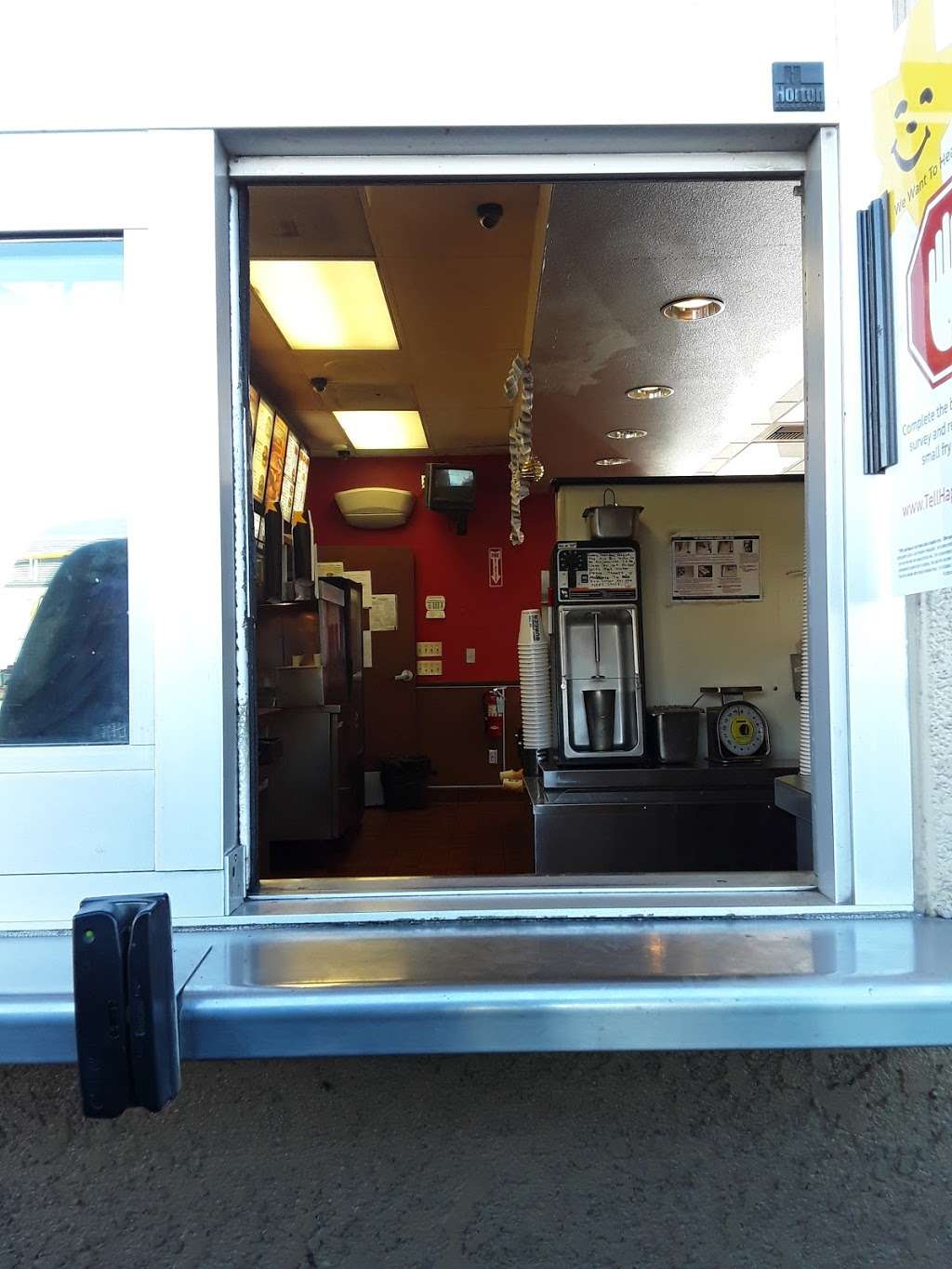 Carls Jr. | 18976 Brookhurst St, Fountain Valley, CA 92708, USA | Phone: (714) 965-0324