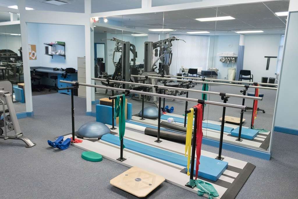 Premier Physical Therapy Warrenville | 3S517 Winfield Rd Suite C, Warrenville, IL 60555, USA | Phone: (630) 393-9880