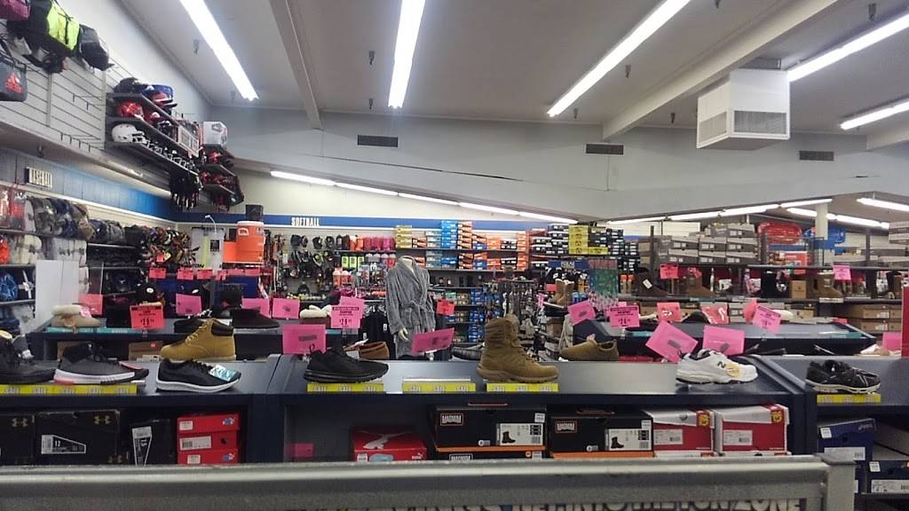 Big 5 Sporting Goods | 3420 Arden Way, Sacramento, CA 95825, USA | Phone: (916) 488-5060