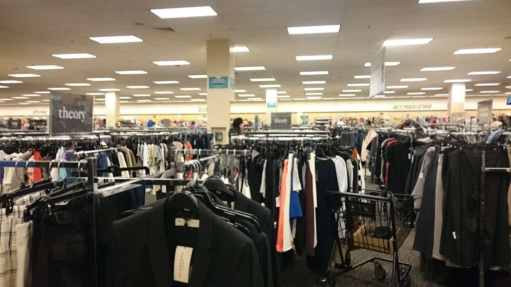 Nordstrom Rack Middlesex Commons | 43 Middlesex Turnpike Ste 5, Burlington, MA 01803, USA | Phone: (781) 345-4960