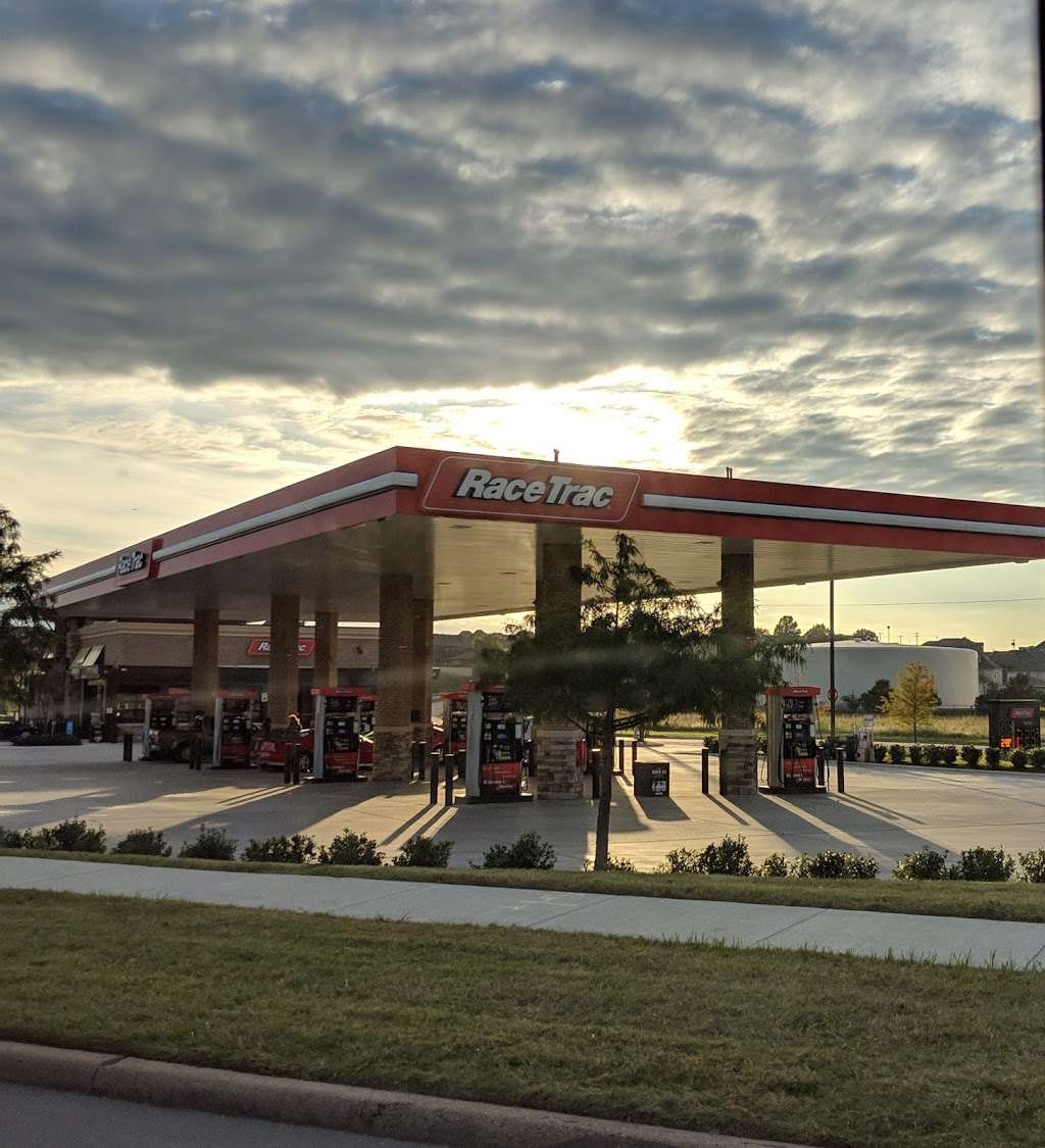 RaceTrac | 3510 Carbon Rd, Irving, TX 75038 | Phone: (972) 252-5316